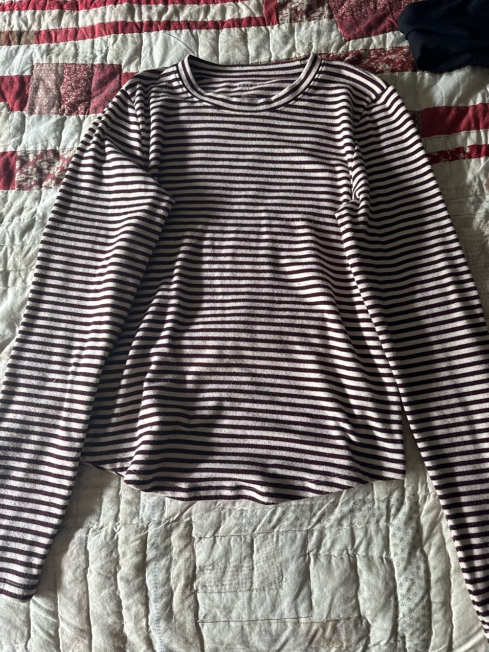 AMERICAN EAGLE Burgundy and white Striped Long Sleeve Tee